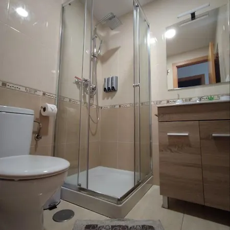 Apartamento Con Patio, Piscina Y Parking Privado
